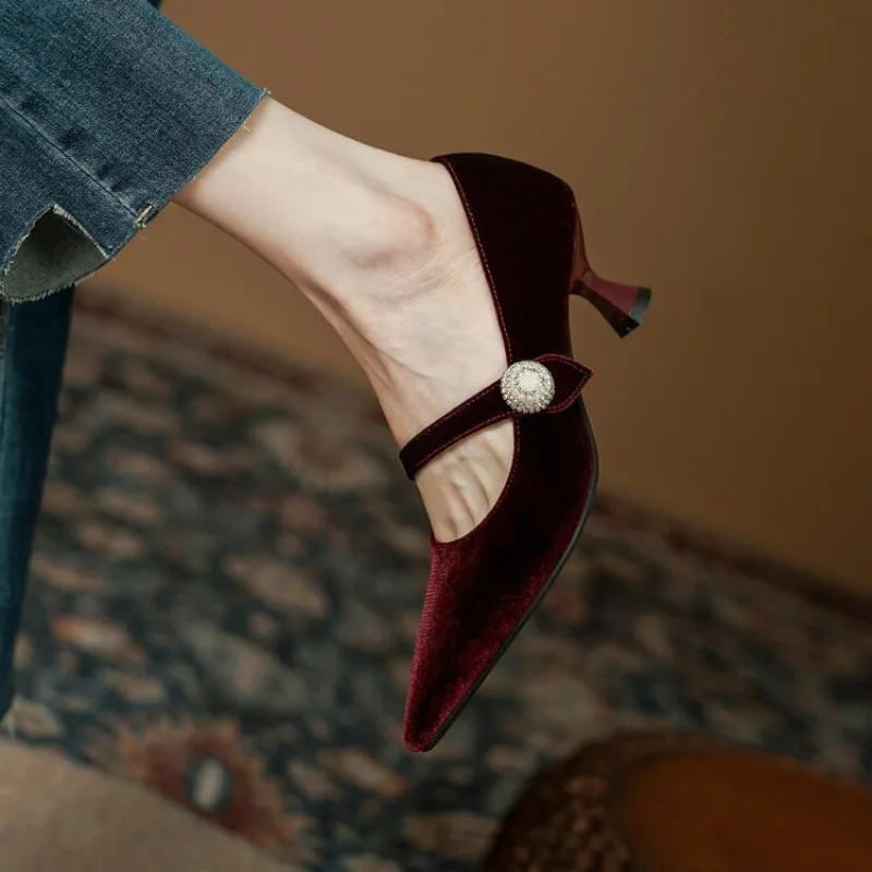 Zapatos Mary Jane con punta pu - Mary Jane Shoes reseña y precio